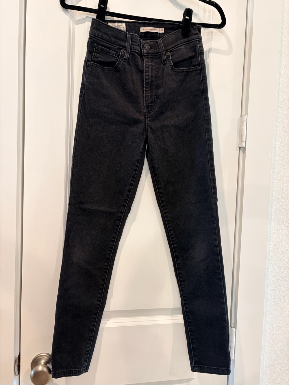 Gray Wash Mile High Super Skinny Jeans Size 26